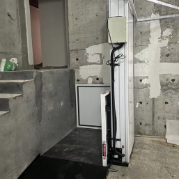 無障(zhàng)礙升降平台